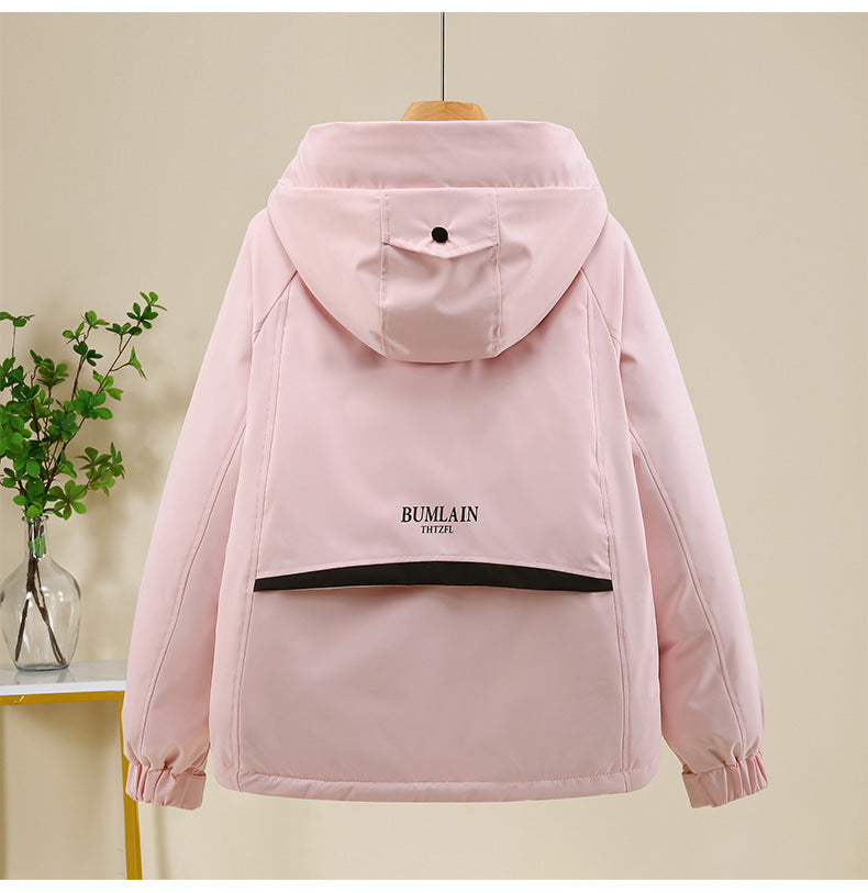 Damen Sportliche und funktionale Outdoor-Jacke mit Kapuze und zahlreichen Taschen WW