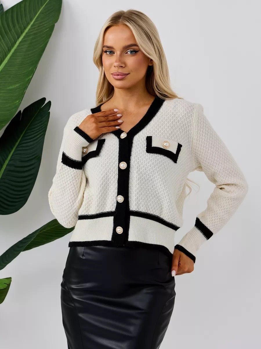 Damen Strickjacke mit Knopfdetails und kontrastierenden Abschlüssen WW