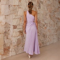 Damen Lange Plisseekleid mit asymmetrischem Schnitt WW