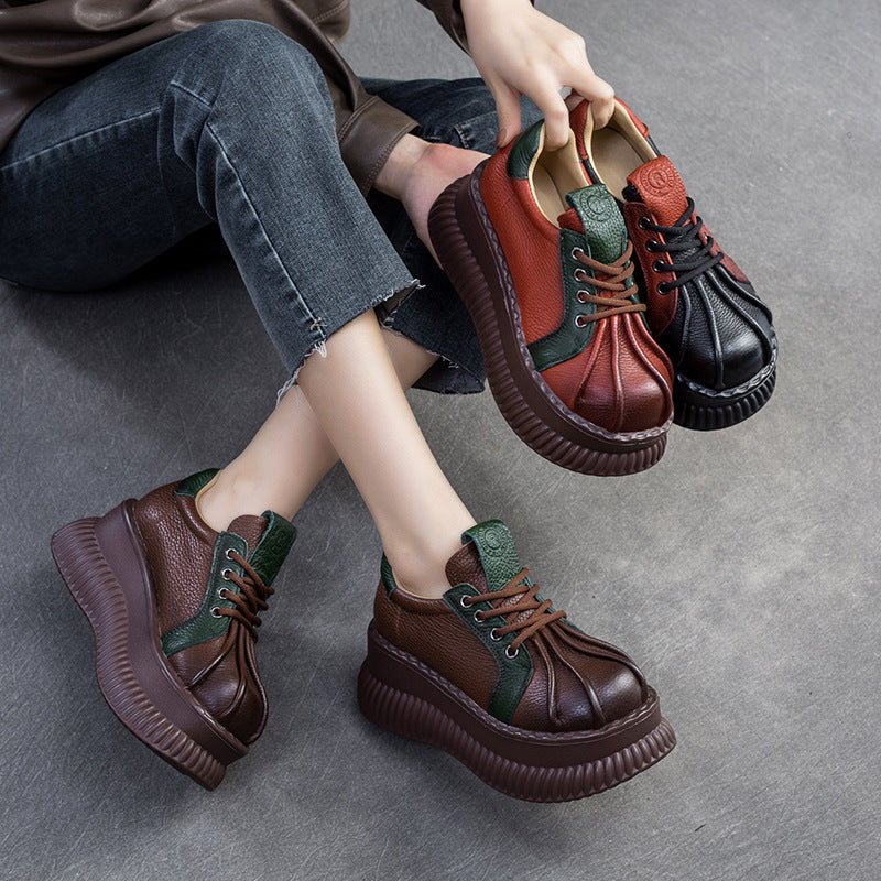 Damen Chunky Plateau-Sneaker aus hochwertigem Leder mit raffinierten Details WW