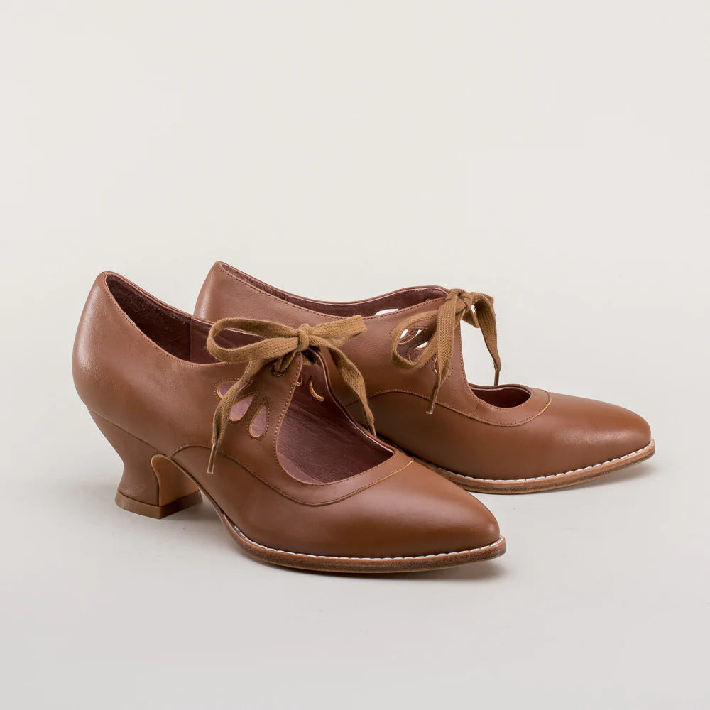Damen elegante High Heels mit verspieltem Schnür-Design und komfortablem Blockabsatz WW