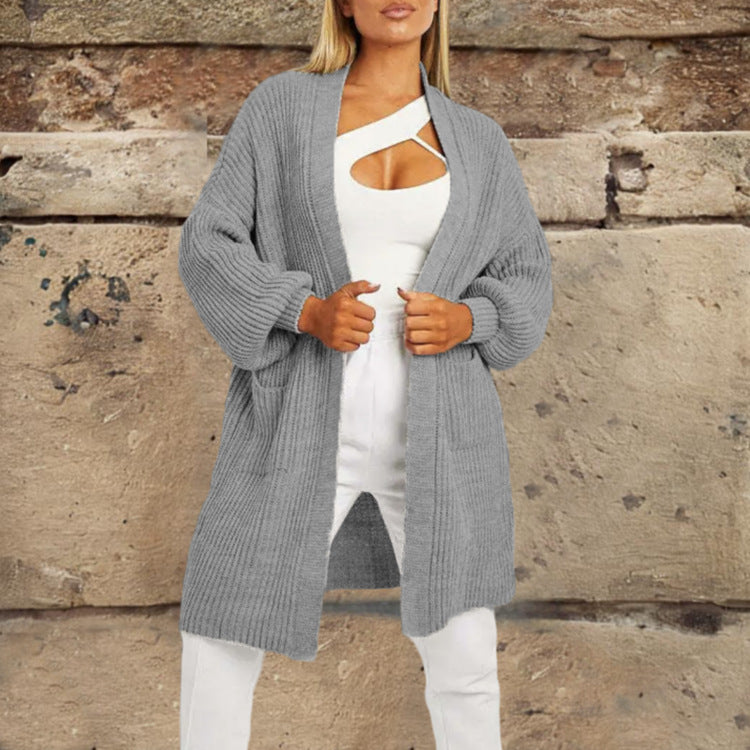 Damen Strickcardigan mit tiefem Schnitt und praktischen Taschen WW