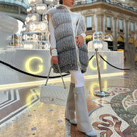 Damen Steppweste mit eleganten Pailletten-Details und hohem Kragen WW