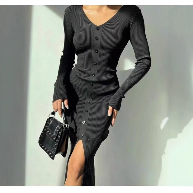 Damen Strickkleid mit fein strukturierter Rippoptik und eleganten Knopfdetails WW