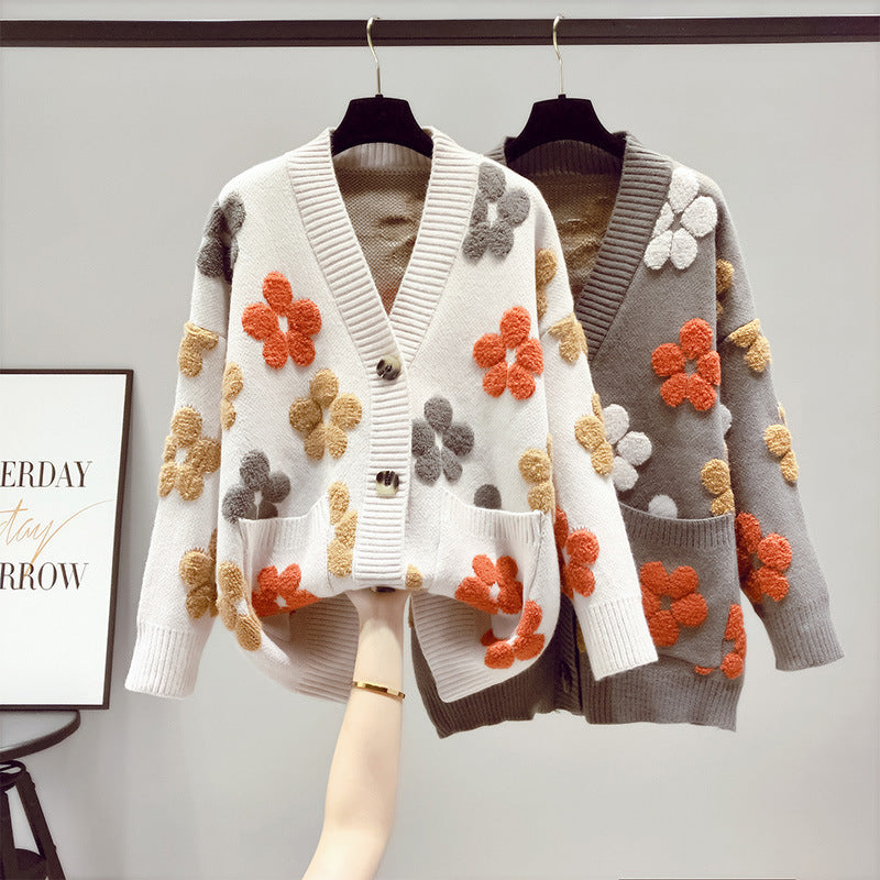 Damen Strickjacke mit floralen Applikationen und großen Taschen WW