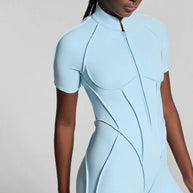 Damen sportlicher Einteiler mit Reißverschluss und kurzen Ärmeln WW