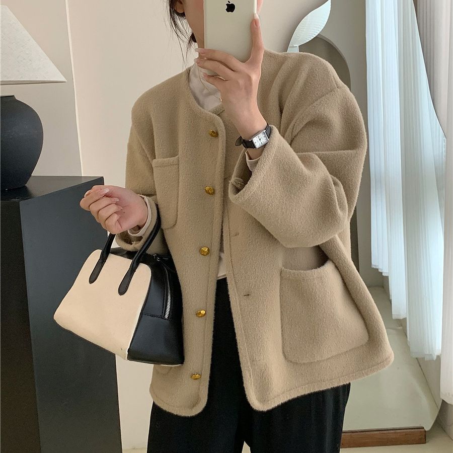 Damen Softe Jacke mit dekorativen Knöpfen und großen Taschen WW