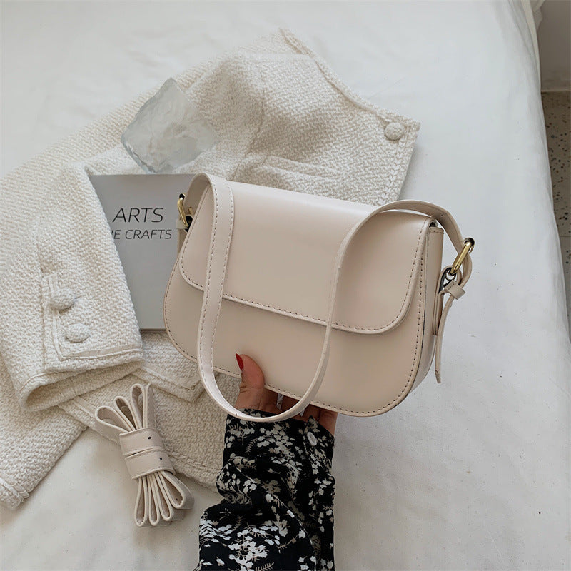 WW | Elegante handgefertigte Lederhandtasche