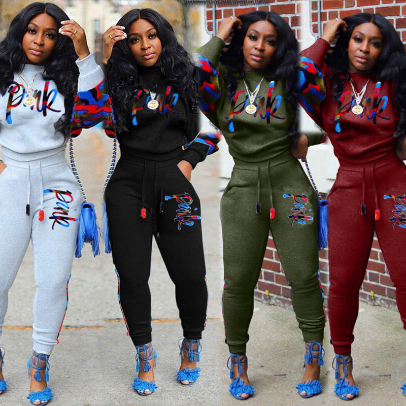 Damen Sportliches Sweatshirt-Set mit bunten Camouflage-Details und komfortablem Schnitt WW