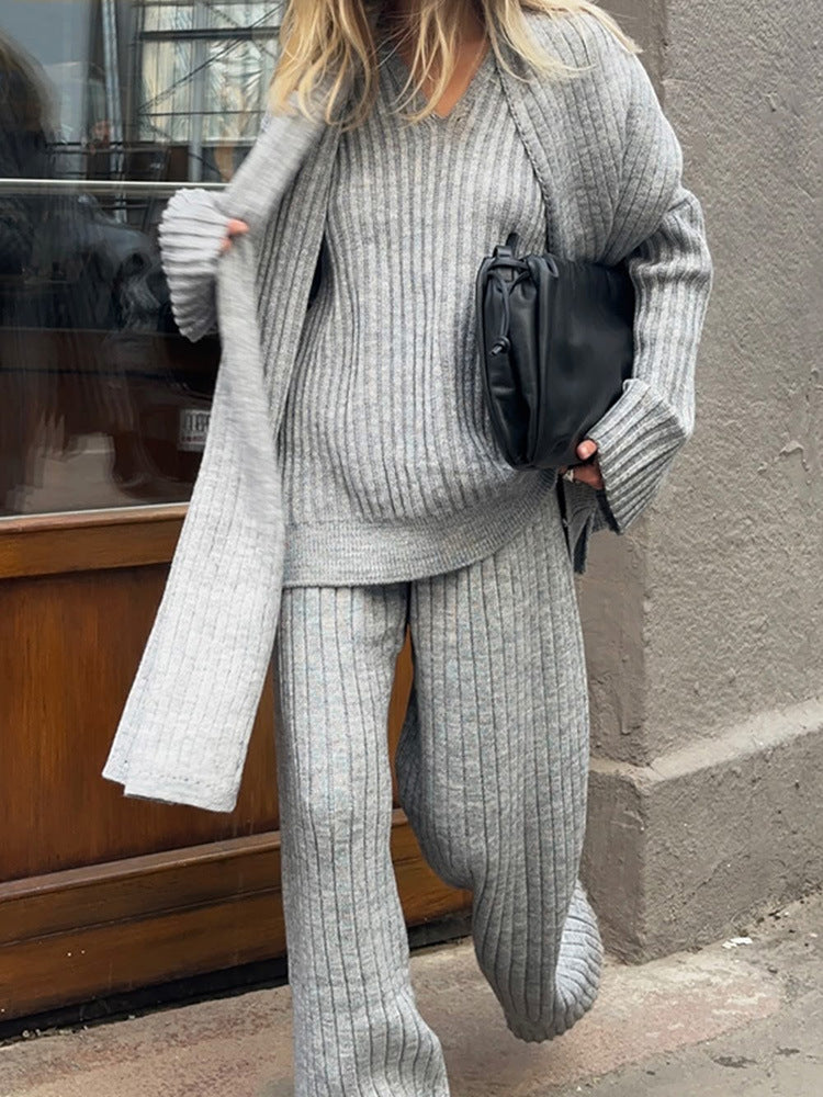 Damen Strickanzug mit weitem Schnitt und eleganten Rippdetails WW
