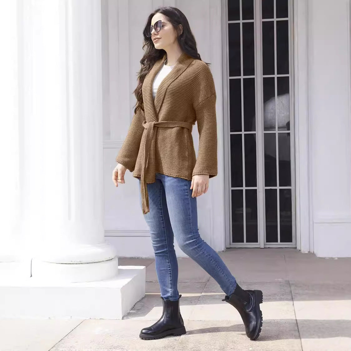 Damen Strickjacke mit Bindegürtel und lässigem Schnitt WW