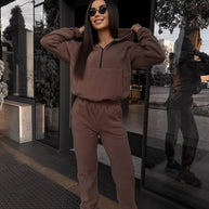 Damen Sportlicher Kapuzenpullover mit bequemen Jogginghosen WW