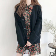 Damen bequeme Strickjacke mit weichem Material und großen Knopfdetails WW