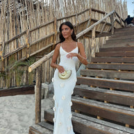 Damen Abendkleid mit dekorativen Blumenapplikationen W&W