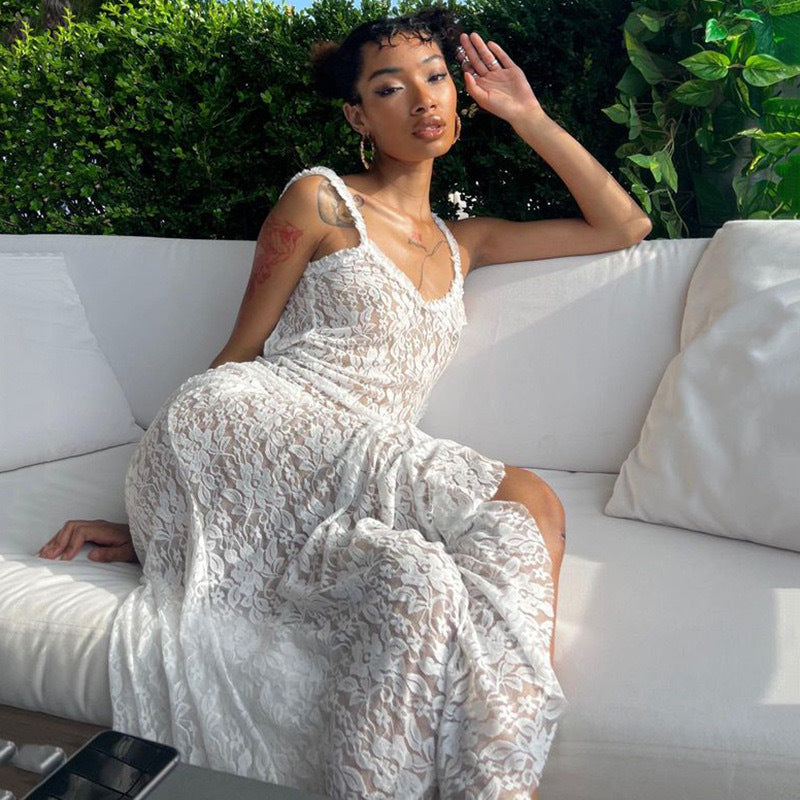 Damen Spitzen Maxikleid mit tiefem Schlitz und eleganten Trägerdetails WW