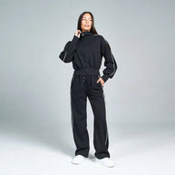 Damen sportliches Freizeit-Set mit hochgeschlossener Jacke und weit geschnittenen Hosen WW