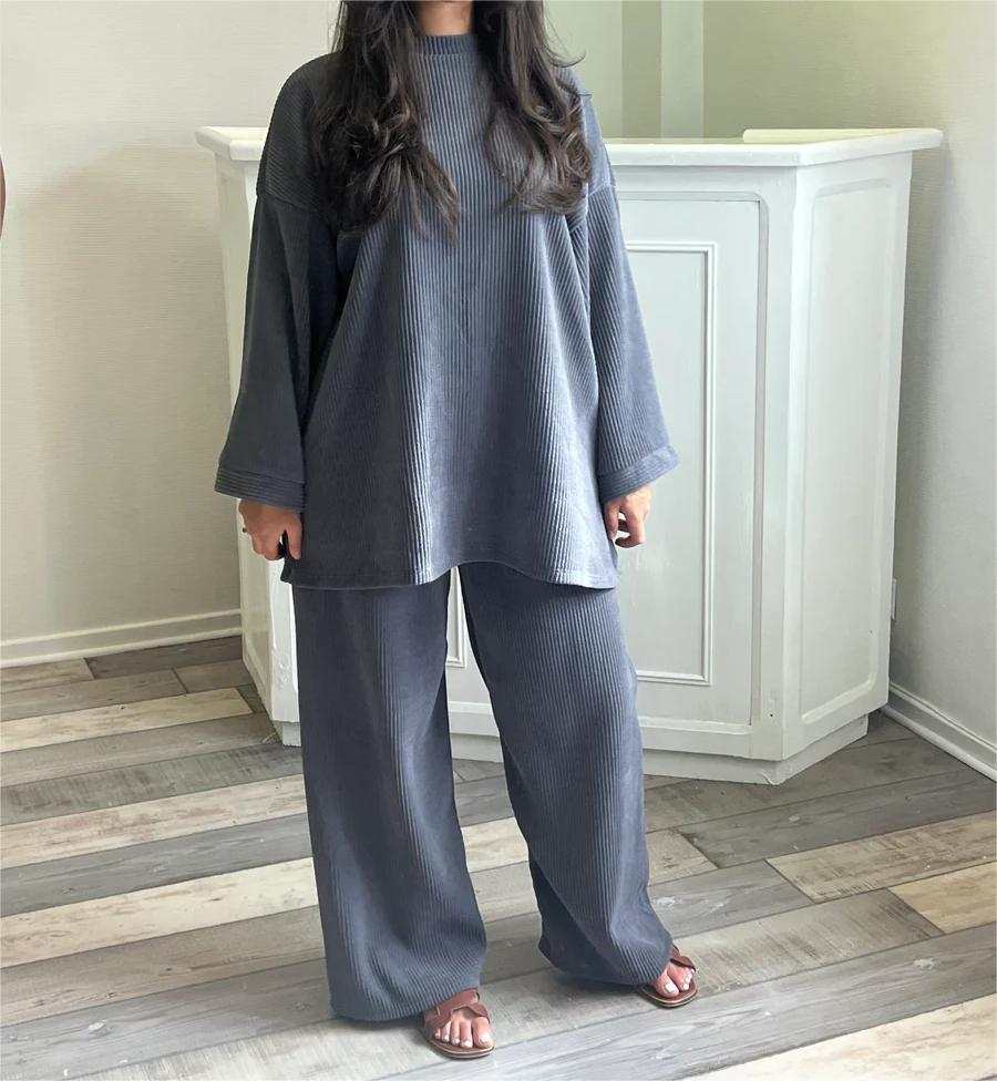 Damen Bequemes und stylisches Lounge-Set aus Rippstrick WW