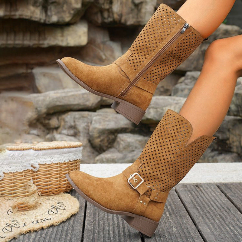 Damen Stiefel aus perforiertem Wildleder mit modischem Schnallen-Detail WW