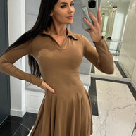Damen Sportliches Polo-Kleid mit schwingendem Rock und langen Ärmeln WW