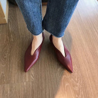 Damen spitze Ballerinas aus hochwertigem Kunstleder mit eleganter Cut-Out-Ausschnittgestaltung WW