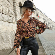 Damen Bluse mit einzigartigem Leopardenmuster und voluminösen Ärmeln WW