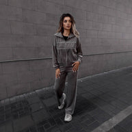 Damen Sportliches Fleece-Set mit Reißverschluss und Kapuze WW