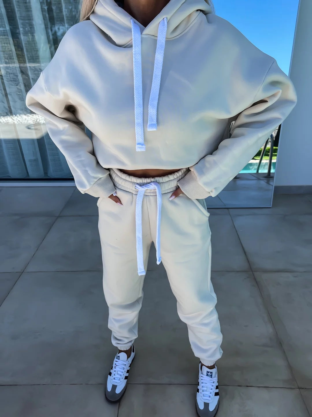 Damen bequemer Cropped Hoodie mit elastischem Bund und lässiger Jogginghose Set WW