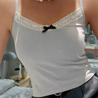 Damen Spaghetti-Trägershirt mit Spitzenbesatz und Schleifendetail WW