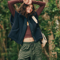 Damen Sportliche Fleece-Jacke mit hohem Kragen und Weitenregulierung WW