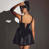 Damen Minikleid mit elegantem Bustier und schwingendem Rock WW