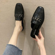 Damen elegante Slingback-Pantoletten mit Ketten-Detail W&W