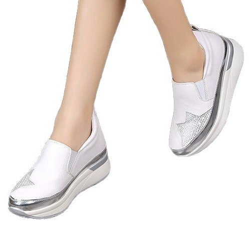 Damen Slip-On Sneakers mit glitzerndem Obermaterial und komfortabler Sohle W&W Mode