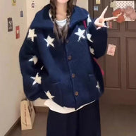 Damen Strickjacke mit Sternenmuster und praktischen Taschen WW