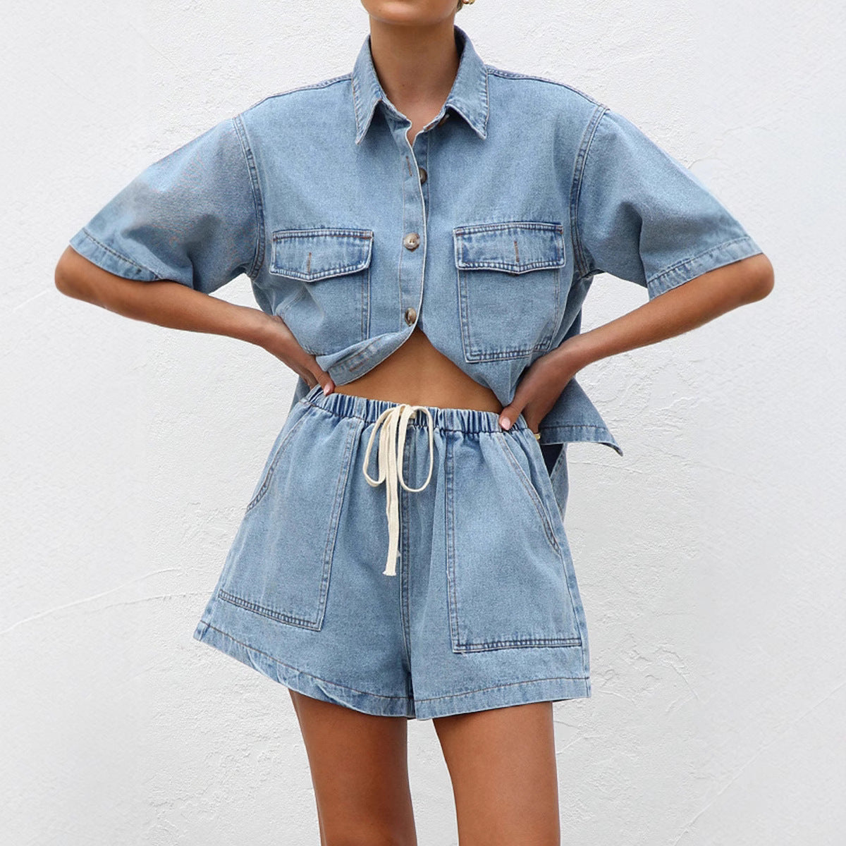Damen Denim-Crop-Top und Shorts-Set mit praktischen Taschen und lässigem Schnitt WW