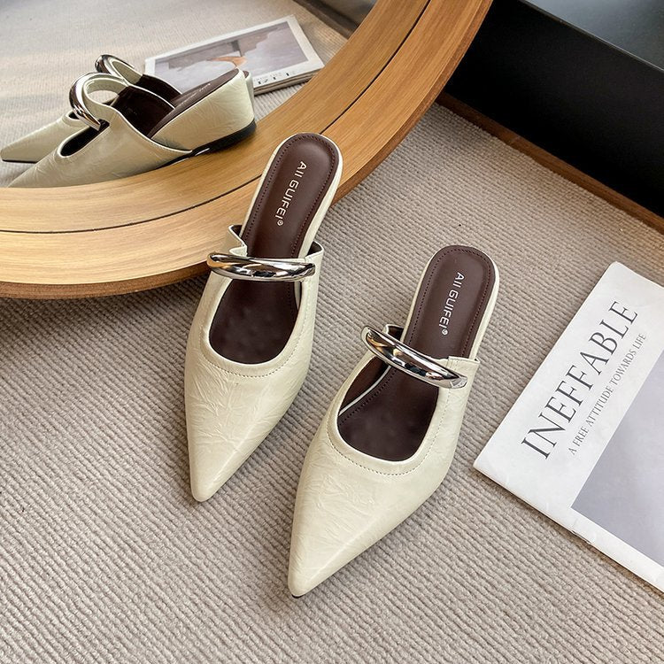 Damen elegante Slingback Mules mit spitzem Zehenbereich und dekorativem Ketten-Detail W&W