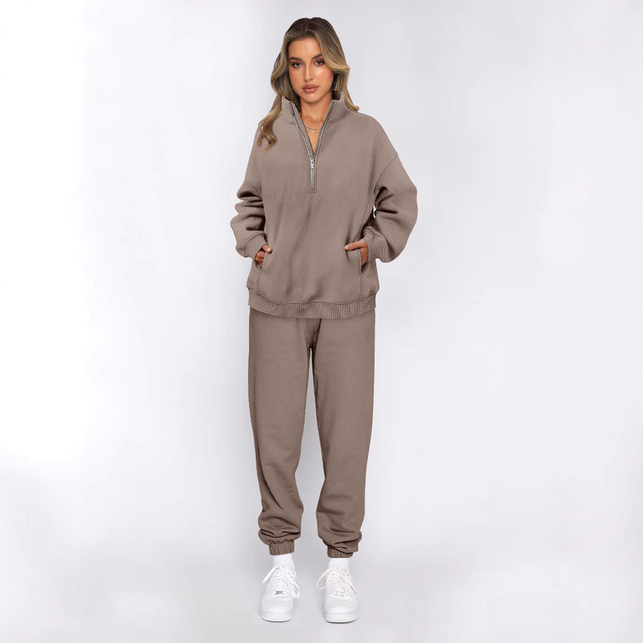 Damen sportliches Freizeit-Set mit hohem Kragen und praktischen Taschen WW