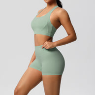 Damen Sport-BH und Hochbund-Shorts Set mit nahtloser Verarbeitung und atmungsaktiven Materialien WW