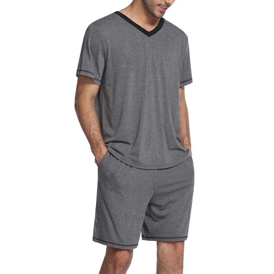 Herren lässiges Freizeit-Set aus atmungsaktivem Material mit modernem V-Ausschnitt W&W Mode