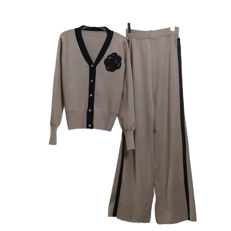 Damen Strick-Loungewear-Set mit eleganter Knopfleiste und modischen Details WW