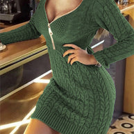Damen Strickkleid mit engem Schnitt und dekorativer Reißverschlussdetails WW