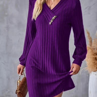 Damen Röhrenkleid mit elegantem V-Ausschnitt und dekorativen Knöpfen WW