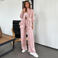 Damen athletisches Freizeit-Set mit elegantem Glanz und praktischen Taschen WW