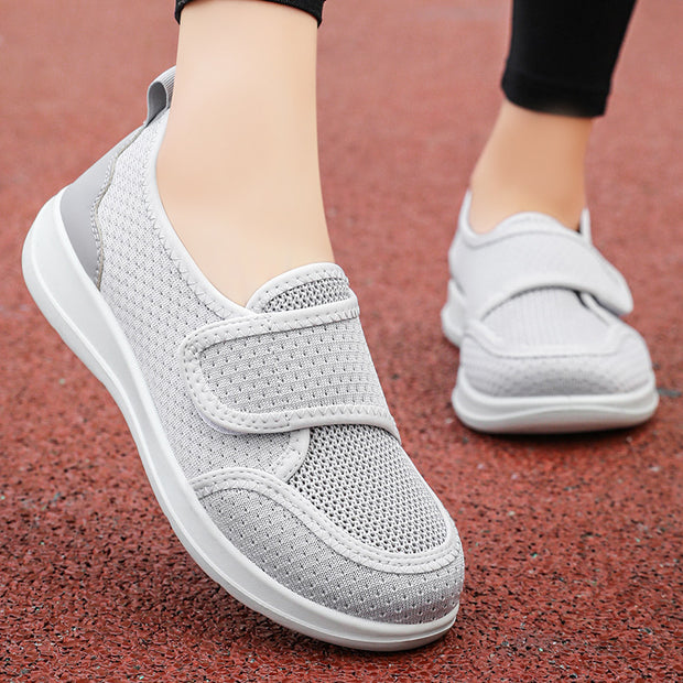 Damen Bequeme und atmungsaktive Slip-On Schuhe mit Klettverschluss WW