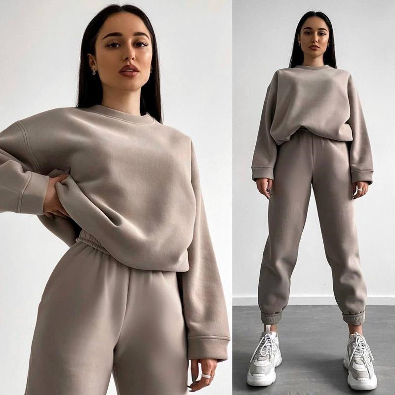 Damen bequemer und trendiger Sweatanzug WW