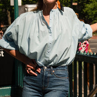 Damen Bluse mit hohem Kragen und eleganter Knopfleiste WW