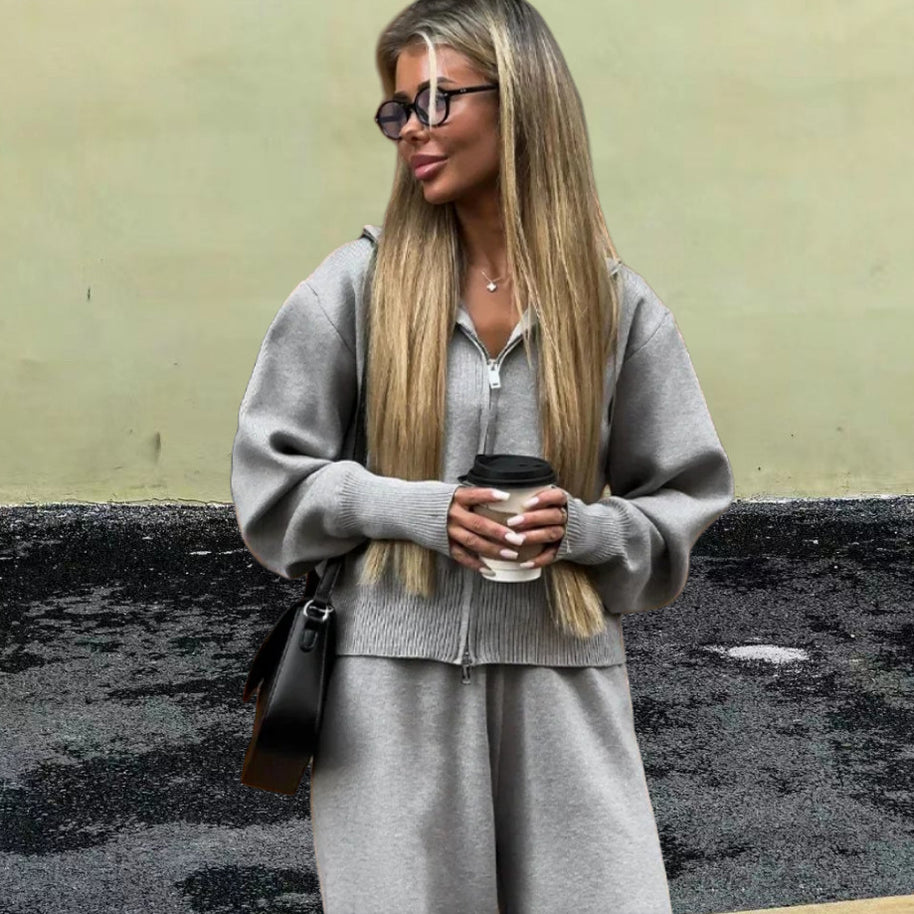 Damen Sportlicher Strickpullover mit hohem Kragen und Reißverschluss WW