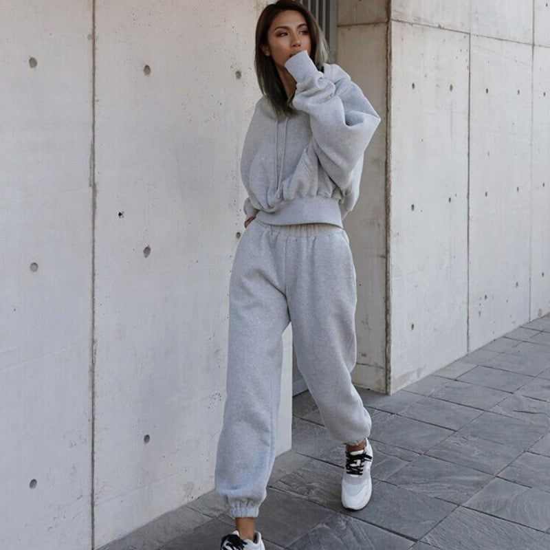 Damen Bequemer Kapuzenpullover mit lässigem Schnitt und praktischen Taschen WW