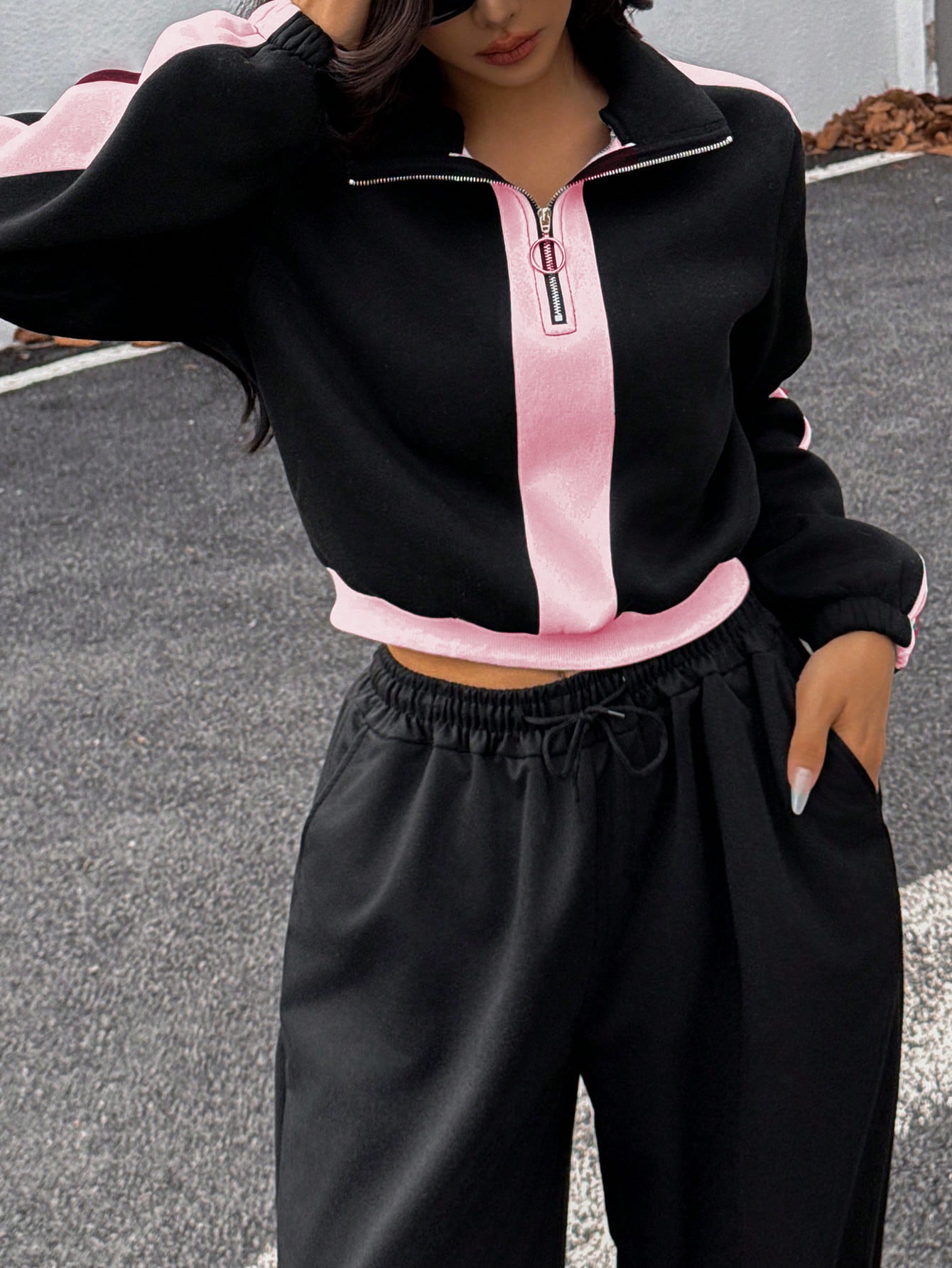 Damen Sportlicher Cropped-Hoodie und lässige Jogginghose Set WW