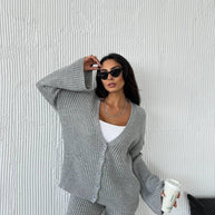 Damen Strickanzug mit weiten Ärmeln und Knopfleiste WW