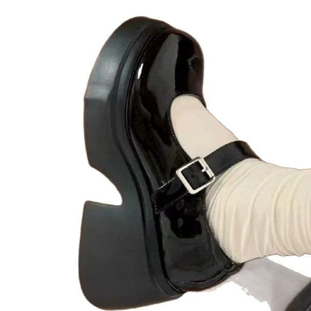 Damen Mary Jane Schuhe mit klobigem Absatz und dekorativem Riemchen W&W Mode